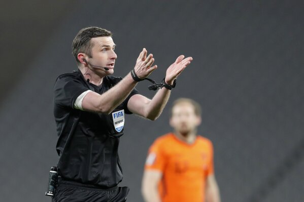 Soccer hotsell referee hat